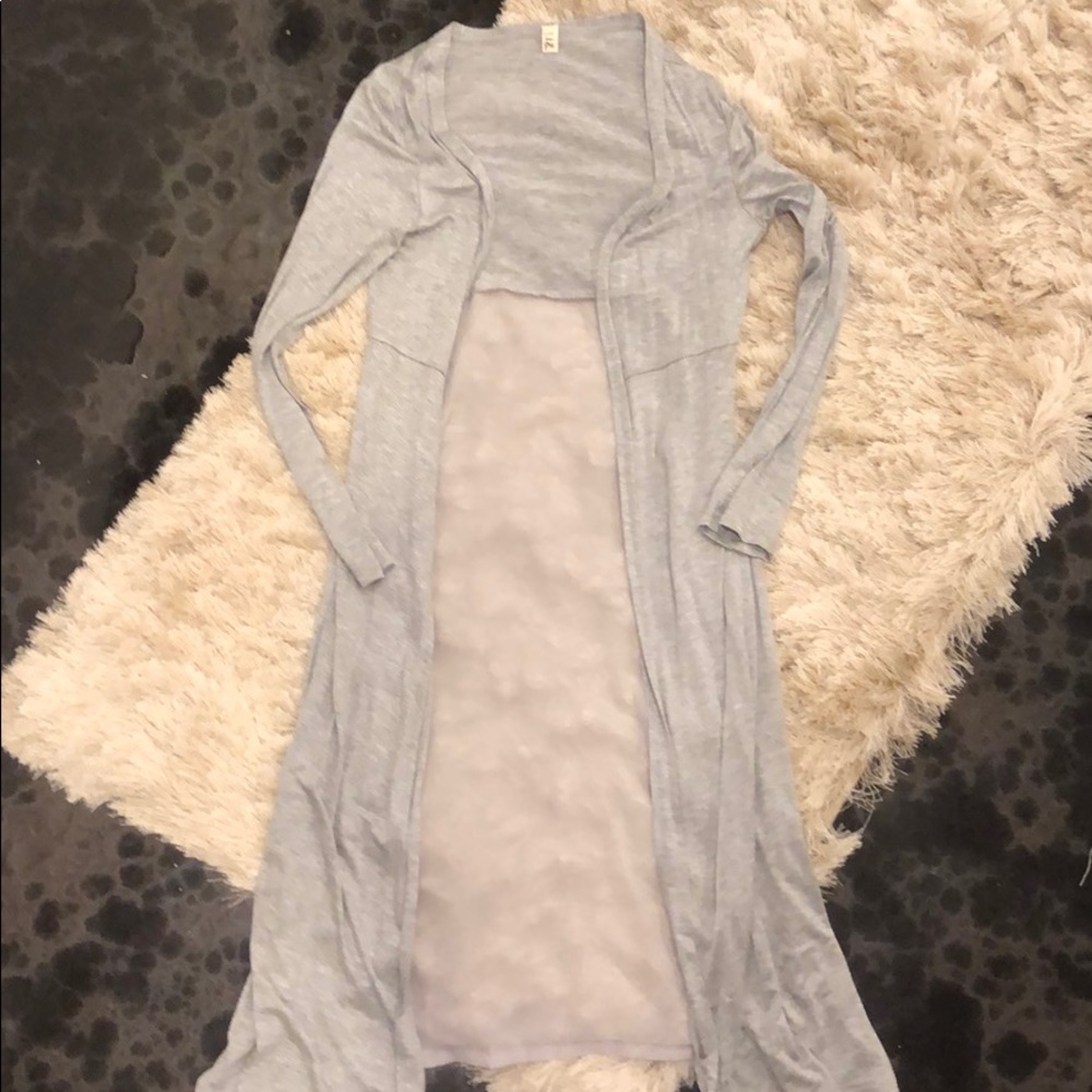 Sheer back duster 🌻